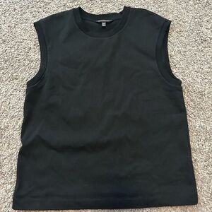 Banana Republic women’s muscle t-shirt size small